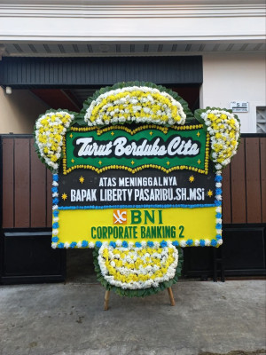 Papan Bunga Duka di Koli